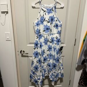 Zahara floral midi dress from Lulus NWT